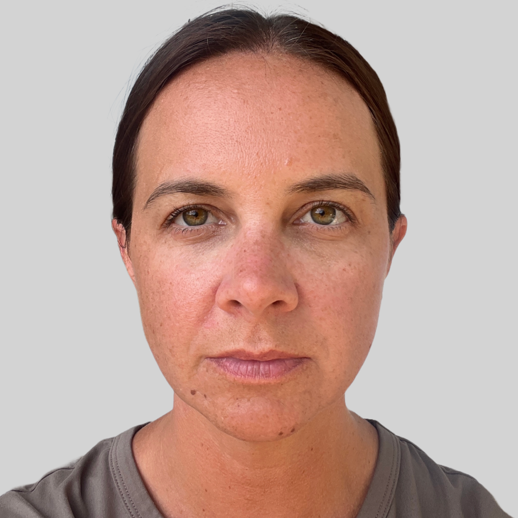 Chelsea Perry front view